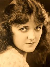 Jean Paige Very Rare Very Early Autographed 7/9 Photo '20s Captain Blood  Blk Bty