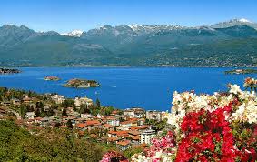 Sfoglia 2.208 stresa fotografie stock e immagini disponibili, oppure cerca lago maggiore o isola bella per trovare altre splendide fotografie stock e immagini. Stresa Festival Tripendy
