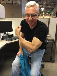 Drew, did you lose smell and taste with covid? Dr Drew On Twitter Flex4forces W The Uso To Show Our Service Members There Is Strength In Numbers I Nominate Calebeatsbacon Firstladyoflove To Flex Next Https T Co Aumfbc4wsv
