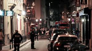 Deux femmes voilées attaquées au couteau à paris : Attaque Au Couteau A Paris L Express
