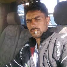 عصابة تخطف الشاب غزوان محمد غازي، أثناء عودته من سوق الهال في دمشق إلى  منزله في السويداء منذ الخميس الماضي، مهددة ذويه بقتله في حال لم يدفعوا فدية  قدرها 50 مليون ليرة (