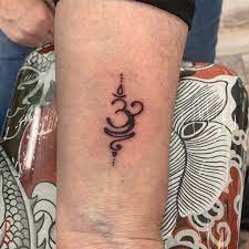 Pin By Clara Hansen On Tattoo In 2020 Small Lotus Tattoo Tattoos For Women Small Small Tattoos With Meaning