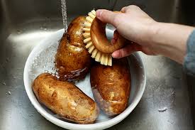 How long to bake a potato. How To Bake A Potato Fast Traditional Method Good Life Eats
