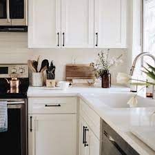 Getting white kitchen cabinets may seem like a white shaker cabinetry with black countertops and glass by south shore decorating. Dreamy Modern French Apartment Ideas Kitchen Remodel Sweet Home Kitchen Design