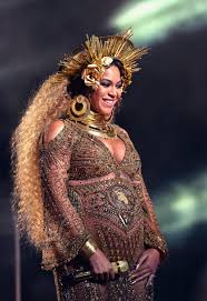 Dressed in regal attire and flanked by backing dancers, the star performed see the full 2017 nominations list here. Beyonce S Dress At The 2017 Grammys Popsugar Fashion
