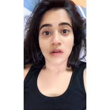 You’ll never know the true value of a moment until it becomes a memory !  #toolate #memory #deepthisunaina