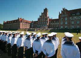 The naval academy mürwik (german language: Vereidigung Der Marineoffizieranwarter An Der Marineschule Murwik Presseportal