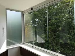 Balkonverbauung Mit Sunflex Faltelement Sf 25 In Alu Natur Eloxiert Glasschiebetur Sommergarten Balkonverkleidung