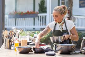 Q&A: 'Top Chef' & 'Tournament of Champions' winner Brooke Williamson goes  from judge to mentor on 'BBQ Brawl'