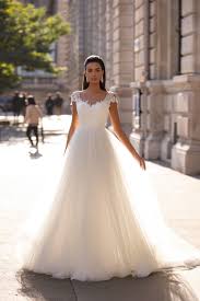 Und egal, ob hochzeitskleid karton recycelbar, aufbereitete materialien , oder handgemacht ist. So Lagerst Du Dein Brautkleid Richtig Frau Immer Herr Ewig