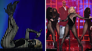 Jennifer lopez & maluma to heat up the stage with world premiere collaboration performance at the 2020 american music awards : American Music Awards Jennifer Lopez Stiehlt Taylor Swift Die Show Stern De