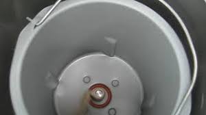 While old bread makers could produce only vertical loaves, the newer models can make horizontal loves that look like normal grocery store bread and is much easier to slice and serve. Welbilt The Bread Machine Maker Abm350 E White Works Great For Sale On Ebay Youtube