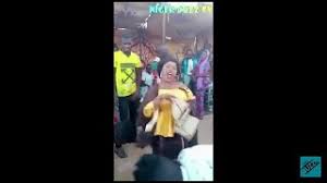 Yan kannywood sun fara shegiyar rawar da ake yanke jiki a fadi (malwedhe dance). Kalli Yadda Take Juya Kugu Wannan Iskanci Ne Ba Rawa Ba