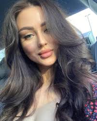 Authenticity of Text Messages in Neil Gaiman and Scarlett Podcast