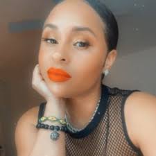 2 Montgomery teens help pass bill for free feminine hygiene products in  high-poverty schools