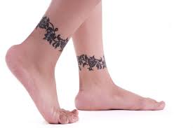Here we give you 50 meaningful wrist bracelet floral tattoo designs for you, just make an appointment with your tattoo artist and get started! Gorgeous Ankle Bracelet Tattoo Ideas For Women Of All Ages