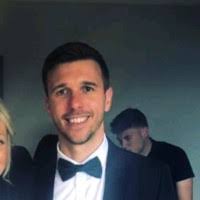 Steven Riley's Instagram, Twitter & Facebook