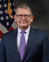 DEPCOM, arriving! On Monday, Mr. Mark Elliott assumed the role of ONI  deputy commander, having previously served as the director of functional  intelligence and defense analysis in the Office of the Under