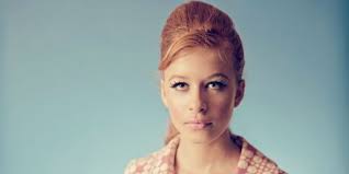 Celebrities with first name: Lynette