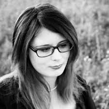 Amazon.com: Friends With Benefits: 9781800323889: Swift, Lisa: 圖書