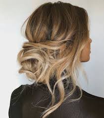 Blowdry Hair Smooth And Upside Down W Round Brush Curl Hair W Large Curling Iron Tease Crown And Smooth O Messy Wedding Hair Messy Hairstyles Blow Dry Hair