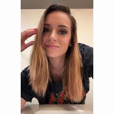 Amber Larkin (@Amber_SaysHello)