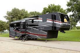 Cardinal is one of the longest standing fifth wheel brands in the country, and forest river's 1st full profile, luxury fifth wheel. Majestic Floorplans