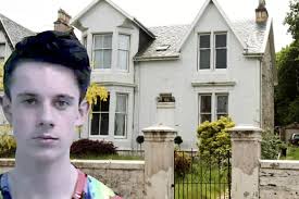 Alesha MacPhail's dad admits vandalising family home of daughter's killer  Aaron Campbell