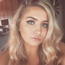 Hailey Davidson (Shakeanbake1)