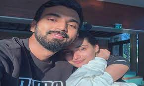 Vikram phadnis hints at athiya's relationship with kl rahul. Kl Rahul Wishes Athiya Shetty On Her Birthday In A Special Way Pic Goes Viral Cricket 22yards