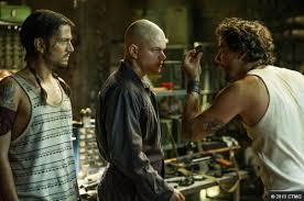 To get to the space station elysium, where he could be cured, max allows himself to be attached to an exoskeleton. Elysium Fr Import Amazon De Matt Damon Jodie Foster Sharlto Copley Alice Braga Diego Luna Neill Blomkamp Dvd Blu Ray