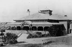 Warham House On Quarry Street Ipswich Sadly This Beauty Is Now Hidden From The Street Largely Due To Post War Sub Queenslander Queenslander House Ipswich Qld