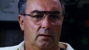 Watch Unsolved Mysteries with Dennis Farina Season 2, Episode 9: Episode 9 