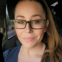 Cari Stone's Instagram, Twitter & Facebook