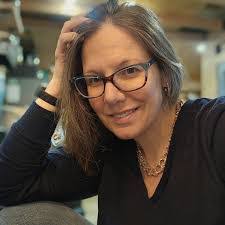 Leah Ilgenfritz's Instagram, Twitter & Facebook