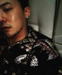 Image about gd in not a d.o.g by placy_ on we heart it. V Live