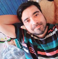 Nicanor Parra expliquing the antipoesía. Hill Valley, drinking tecito with  Pat Nixon, 1970.