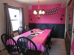 Minnie Mouse Birthday Party Ideas Photo 1 Of 30 Trendy Party Decor Birthday Party Crafts Table Cover Backdrop