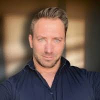 100+ perfiles de «Bläsing»