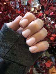 Sns Dipping Powder Manicure Nudenails Naturalnailpolish Snsdippingpowder Weddingnails Palenail Sns Nails Colors Pink Tip Nails Nail Dipping Powder Colors