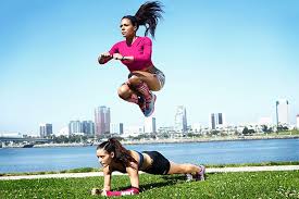 Self Exclusive Soccer Stars Sydney Leroux And Ali Krieger Share Their New Nike Training Club Workout Nike Training Sydney Leroux Nike Women