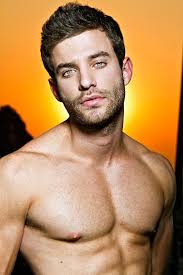 Fabio Pafume by Ronaldo Gutierrez