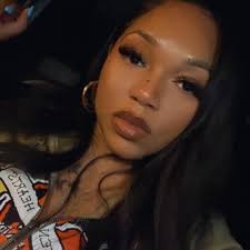 Side bitch pt. 8 #share hashtag #teampounddcakee