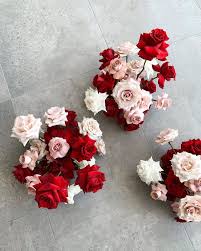 Low Foliage Free Rose Centerpieces In White Red And Pale Pink Sydney Wedding Flowers And Pink Roses Wedding Floral Wedding Decorations Red And White Flowers