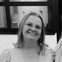 Nicole Pingel's Instagram, Twitter & Facebook