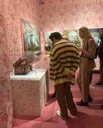 Stylesskissy S Instagram Profile Post Harry In Art Galleries Museums Remains The Most Beautiful Co Harry Styles Photos Harry Styles Baby Harry Edward Styles