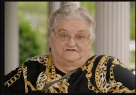 is it just me or ace sister look like clarke?