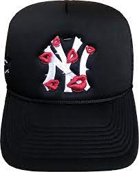 Laropa Lips Patch New York Yankees Black Trucker Hat Incorporated Style