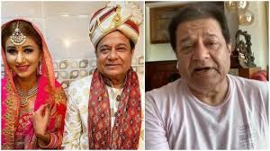 Nonton film secret in bed with my boss full movie sub indo (2020) admin february 15, 2021. Anup Jalota Explains His Wedding Pic With Jasleen Matharu Here S The Secret Behind It Hindustan Times