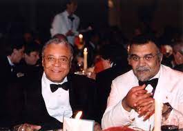 His parents, ruth (connolly) and robert earl jones, separated just before he was born. James Earl Jones Academy Of Achievement